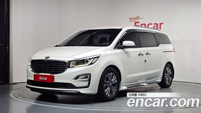 Kia Carnival 11-Seater Prestige — пробег 127 313 км — фото 1 из 5