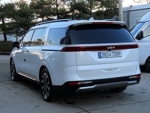 Kia Carnival 9-Seater Noblesse — пробег 92 700 км — фото 3 из 5