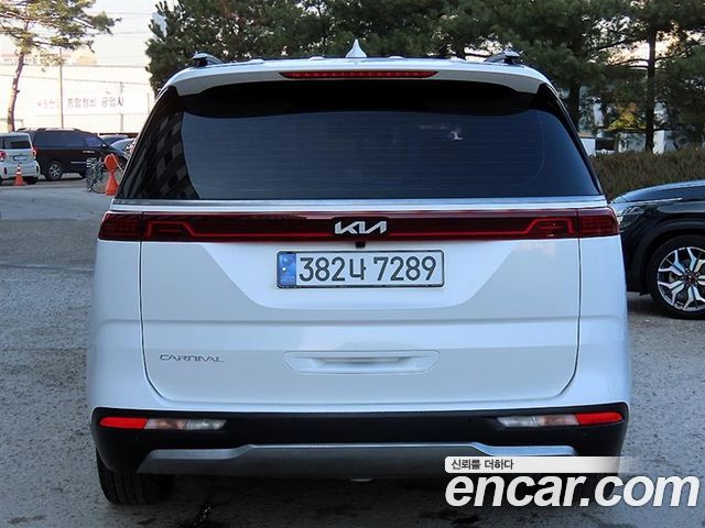 Kia Carnival 9-Seater Noblesse — пробег 92 700 км — фото 4 из 5