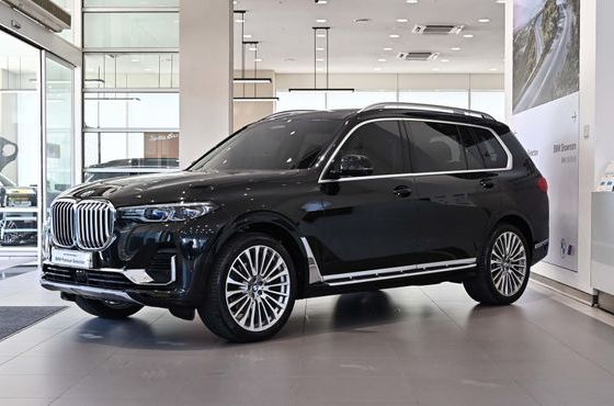 BMW X7 xDrive 40i Design Pure Excellence 6-Seater — пробег 90 479 км — фото 1 из 5