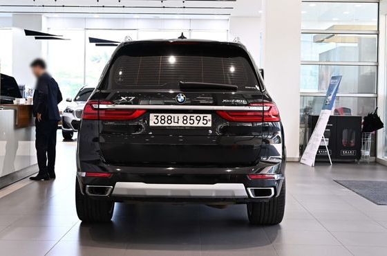 BMW X7 xDrive 40i Design Pure Excellence 6-Seater — пробег 90 479 км — фото 3 из 5