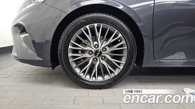 Kia K3 из Кореи Encar