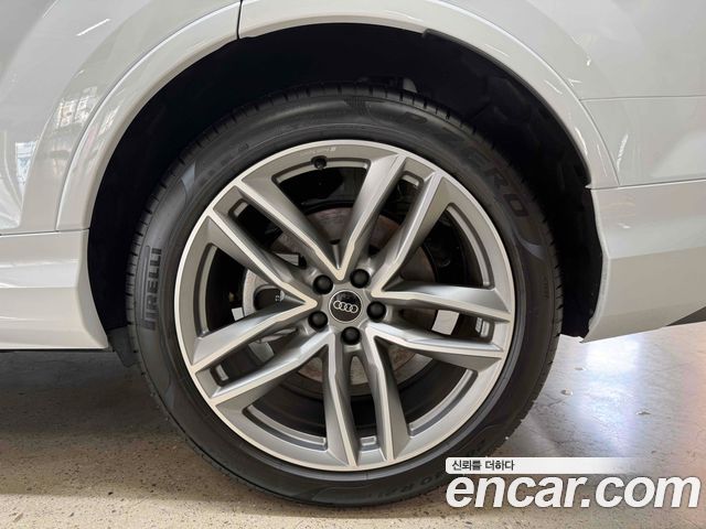 Audi Q7 из Кореи Encar