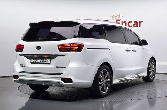 Kia Carnival 7-Seater Limousine President — пробег 156 594 км — фото 2 из 5