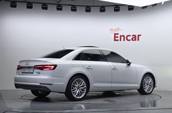 Audi A4 35 TDI Quattro Premium — пробег 52 599 км — фото 2 из 5