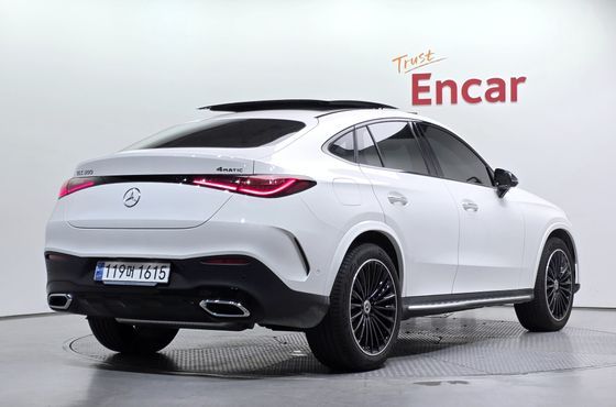 Mercedes-Benz GLC-Class GLC300 4MATIC Coupe — пробег 5 939 км — фото 2 из 5