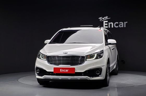 Kia Carnival 9-seater Noblesse — пробег 201 552 км — фото 3 из 5