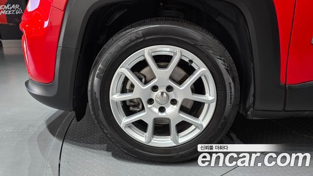 Jeep Renegade 2.4 Limited — пробег 64 733 км — фото 5 из 5