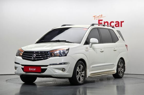 Ssangyong KORANDO 4WD GT 9-seater — пробег 176 630 км — фото 1 из 5
