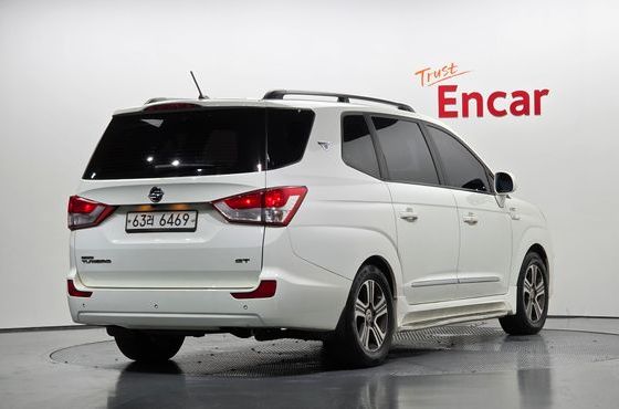 Ssangyong KORANDO 4WD GT 9-seater — пробег 176 630 км — фото 2 из 5