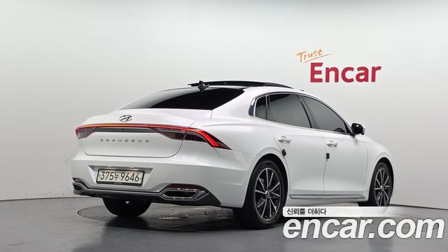 Hyundai Grandeur из Кореи Encar