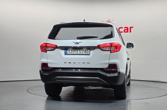 Ssangyong Rexton Diesel 2.2 4WD White Edition — пробег 28 870 км — фото 4 из 5