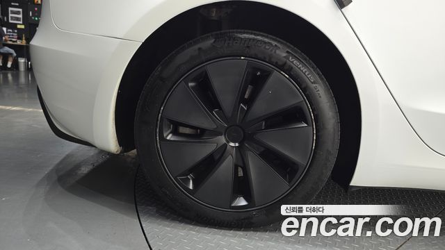 Tesla Model 3 RWD — пробег 54 160 км — фото 5 из 5