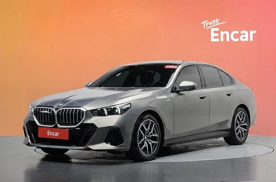 BMW 5-Series 520i M Sport — пробег 14 956 км — фото 1 из 5
