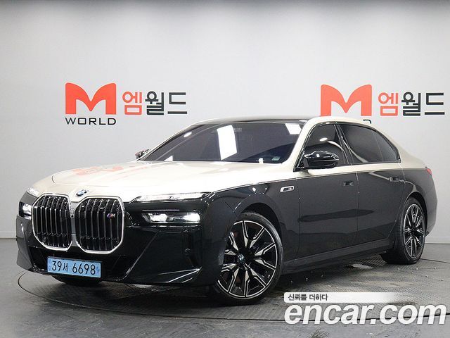 BMW i7 M70 xDrive — пробег 59 297 км — фото 1 из 5