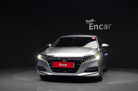 Honda Accord 2.0 Hybrid Touring — пробег 147 618 км — фото 3 из 5