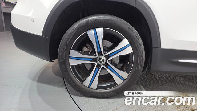 Mercedes-Benz EQB из Кореи Encar