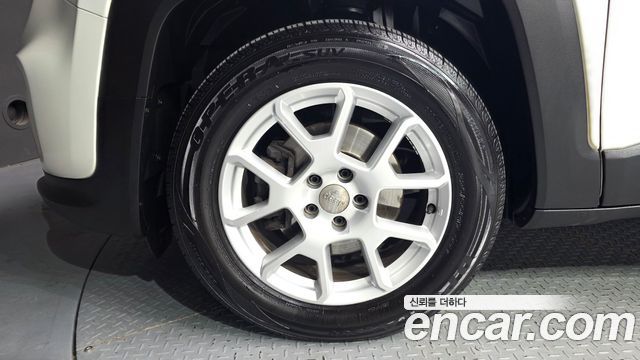 Jeep Renegade 2.4 Limited — пробег 64 190 км — фото 5 из 5