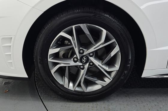 Hyundai Sonata 2.0 Premium Plus — пробег 87 701 км — фото 5 из 5