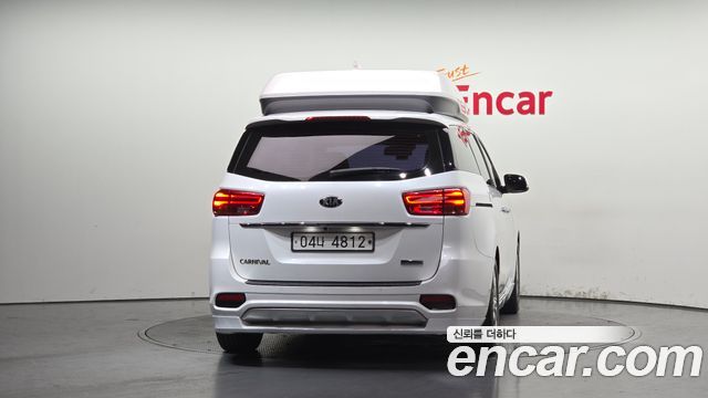 Kia Carnival из Кореи Encar
