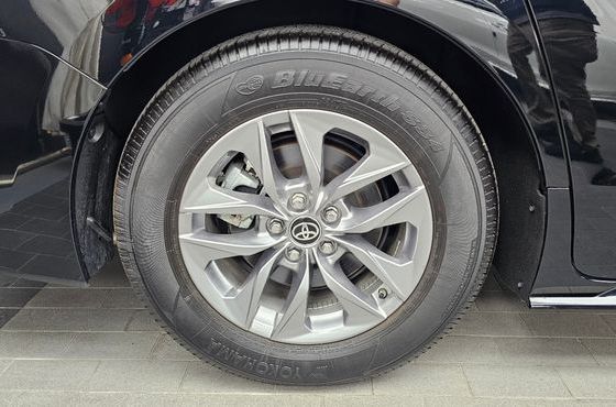 Toyota Sienna 2.5 Hybrid AWD — пробег 715 км — фото 5 из 5