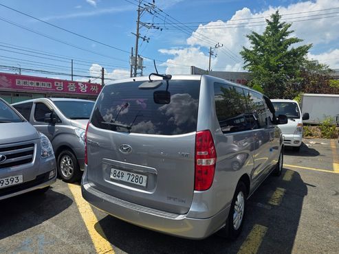 Hyundai Starex 5-Seater VAN Smart — пробег 147 068 км — фото 2 из 5