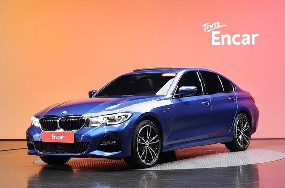 BMW 3-Series 330e M Sport — пробег 57 314 км — фото 1 из 5