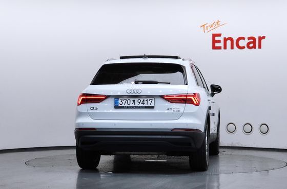 Audi Q3 40 TFSI Quattro — пробег 17 457 км — фото 4 из 5