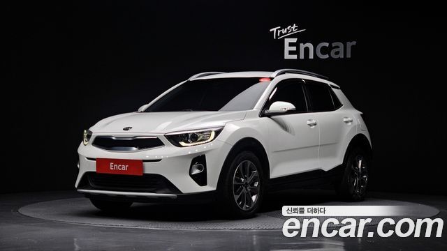 Kia Stonic из Кореи Encar