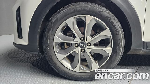 Kia Stonic из Кореи Encar