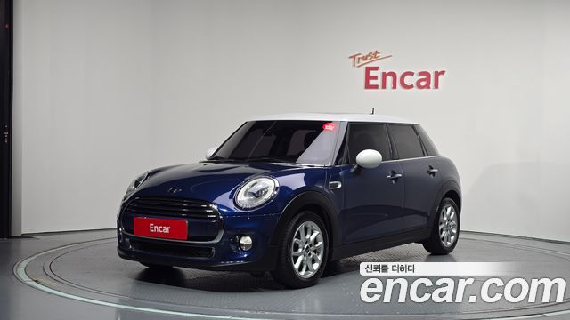 Mini Cooper 5Door HIGH 3rd — пробег 67 436 км — фото 1 из 5