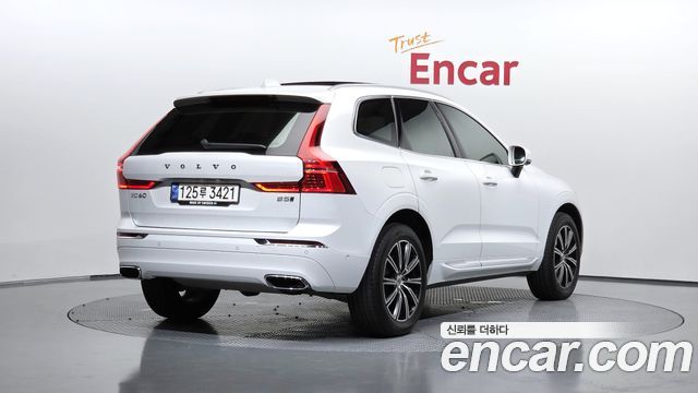 Volvo XC60 B5 Inscription — пробег 58 090 км — фото 2 из 5