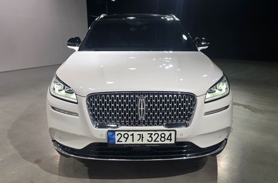 Lincoln Corsair 2.0 Reserve AWD — пробег 65 176 км — фото 3 из 5