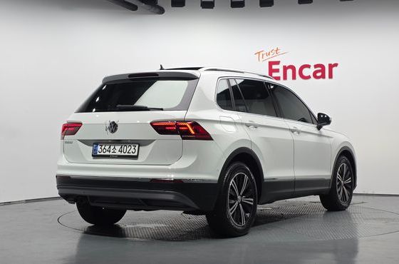 Volkswagen Tiguan 2.0 TDI Prestige — пробег 124 750 км — фото 2 из 5