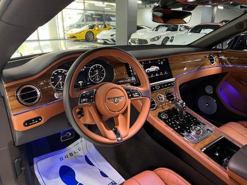 Bentley Continental 4.0 GT — пробег 34 800 км — фото 5 из 5