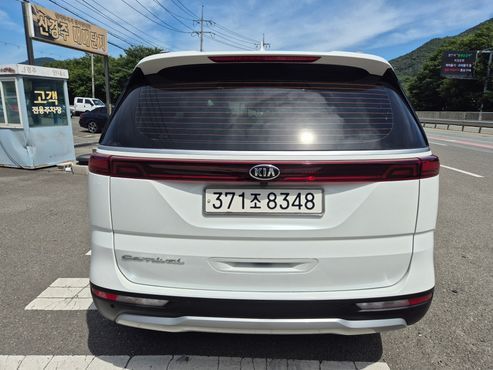 Kia Carnival Diesel 9-Seater Prestige — пробег 136 700 км — фото 5 из 5