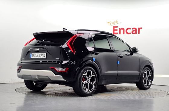 Kia Niro Signature — пробег 15 161 км — фото 2 из 5