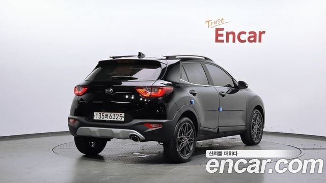 Kia Stonic из Кореи Encar