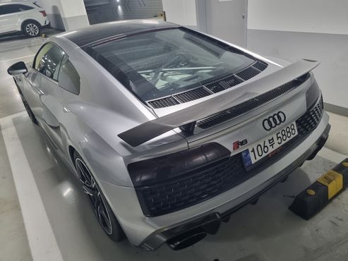 Audi R8 5.2 V10 Plus Coupe — пробег 81 000 км — фото 4 из 5