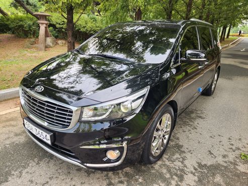 Kia Carnival 9-seater Noblesse — пробег 124 418 км — фото 1 из 5