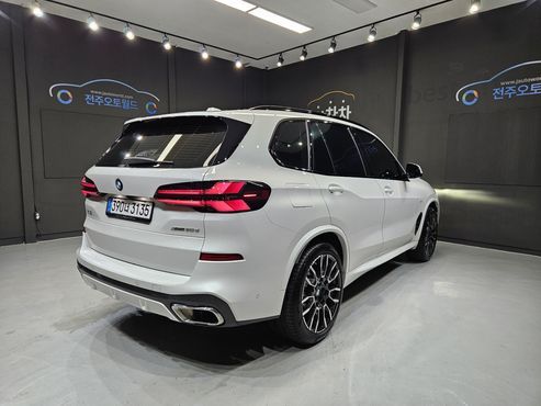 BMW X5 xDrive 30d M Sport — пробег 12 115 км — фото 2 из 5