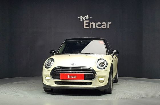 Mini Cooper 5Door Standard 3rd — пробег 48 126 км — фото 3 из 5