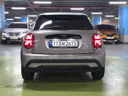 Mini Cooper 5Door Classic Third Generation — пробег 20 230 км — фото 4 из 5