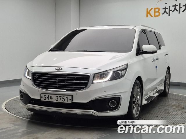Kia Carnival 9-seater Prestige — пробег 159 000 км — фото 1 из 5