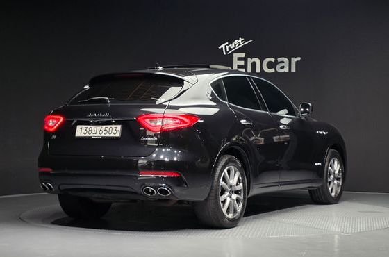 Maserati Levante 3.0 Diesel AWD GranLusso — пробег 76 996 км — фото 2 из 5