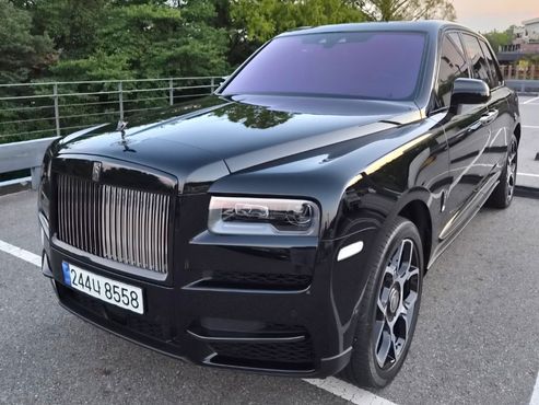 Rolls-Royce Cullinan 6.7 V12 Black Badge — пробег 4 000 км — фото 1 из 5