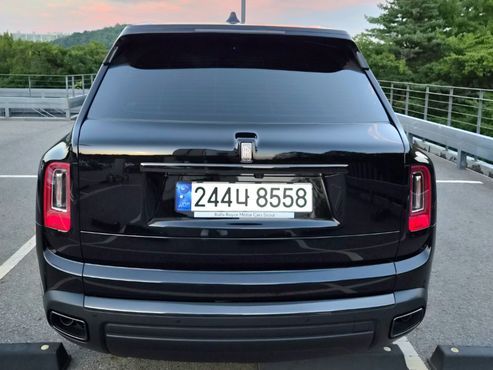 Rolls-Royce Cullinan 6.7 V12 Black Badge — пробег 4 000 км — фото 5 из 5