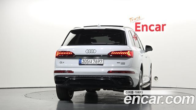 Audi Q7 55 TFSI Quattro Premium — пробег 61 850 км — фото 4 из 5