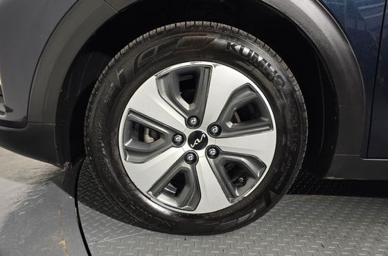 Kia Niro 1.6 HEV Trendy — пробег 85 995 км — фото 5 из 5