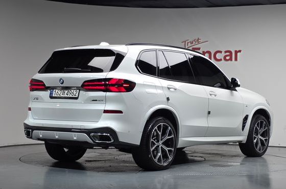 BMW X5 xDrive 40i M Sport — пробег 14 395 км — фото 2 из 5